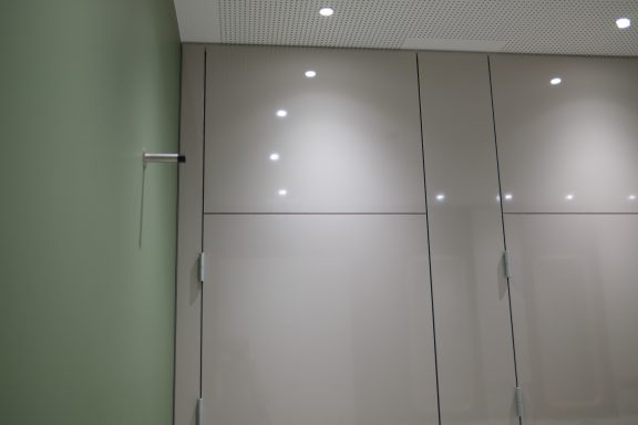 Detail mit fixem Türoberteil
